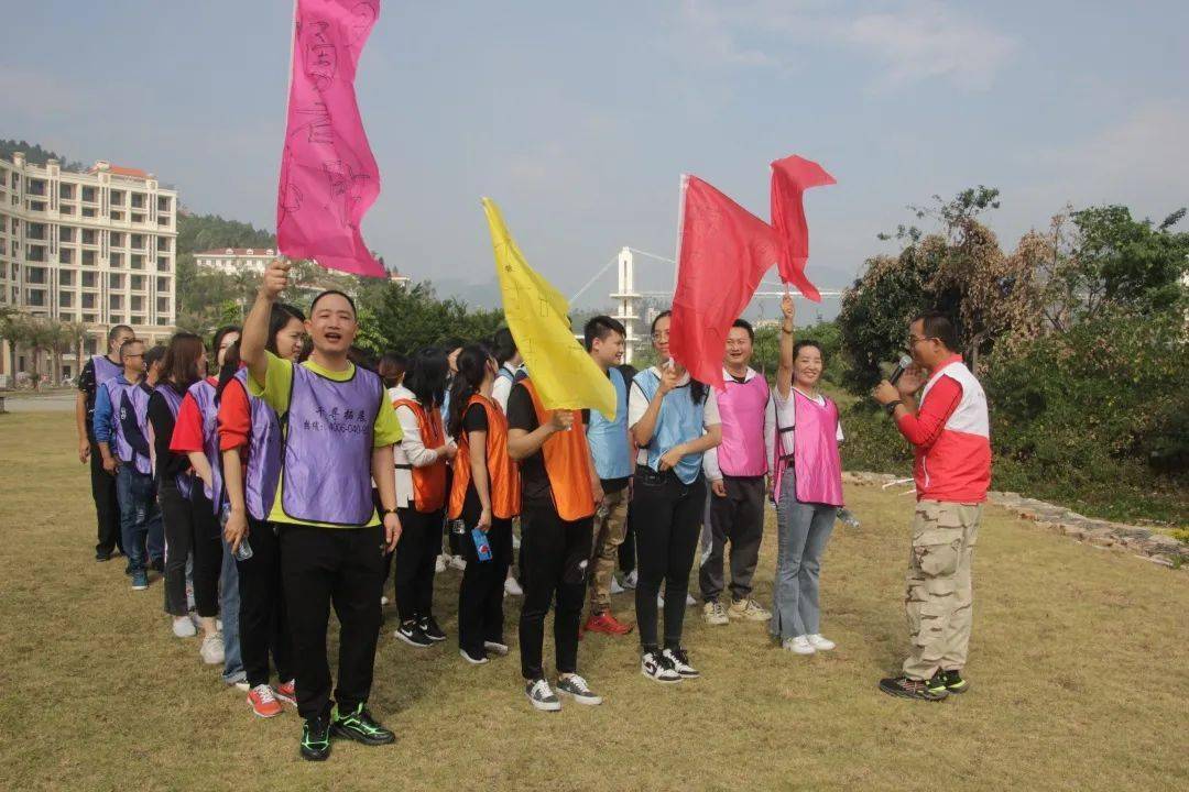 包含小牛队展开全新训练营,备战明年比赛的词条 包含小牛队展开全新训练营,备战明年比赛的词条