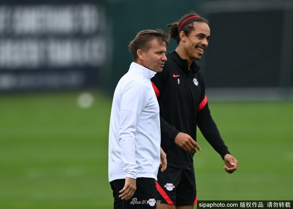 包含小牛队展开全新训练营,备战明年比赛的词条 包含小牛队展开全新训练营,备战明年比赛的词条