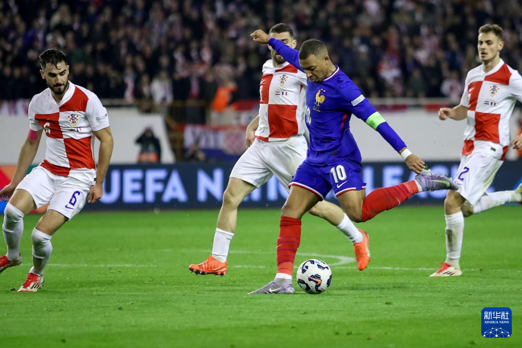 关于足球比赛最新情报：欧国联实时战况一览的信息